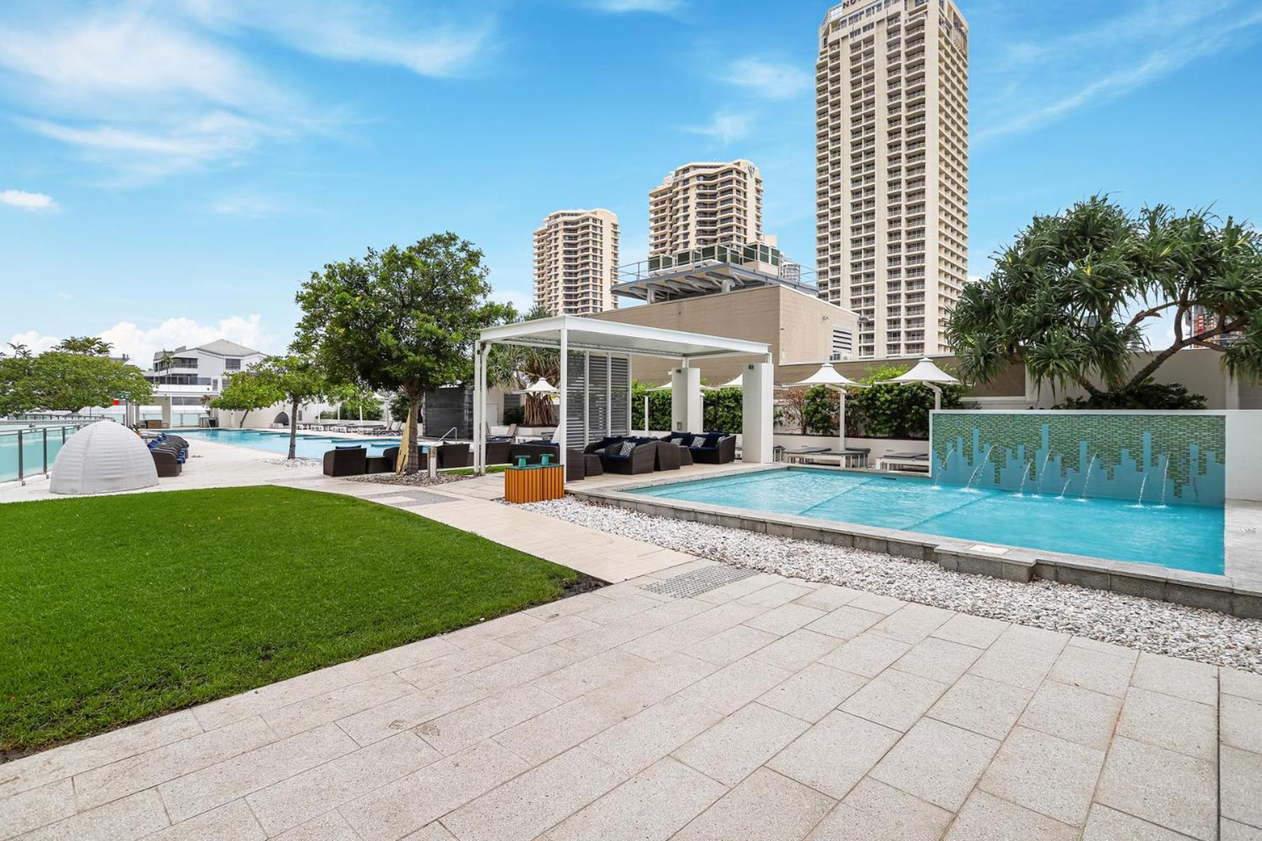 Apartment Paradise Living At Hilton With Stunning Ocean View