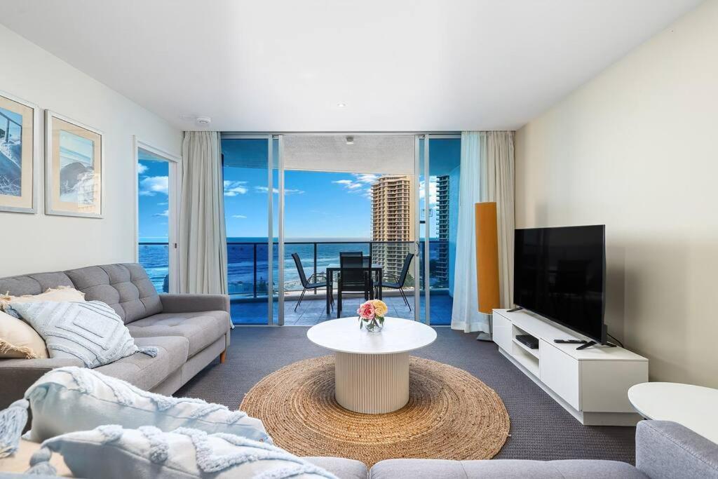 Paradise Living At Hilton With Stunning Ocean View Apartment